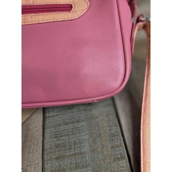 Brighton PINK Baguette Croc Embossed Buckle Sample Restored Y2K Leather Crossbod - Picture 5 of 9